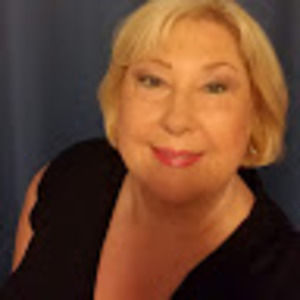 Meet your Posher, Lois